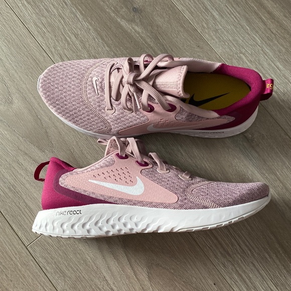 nike legend react plum